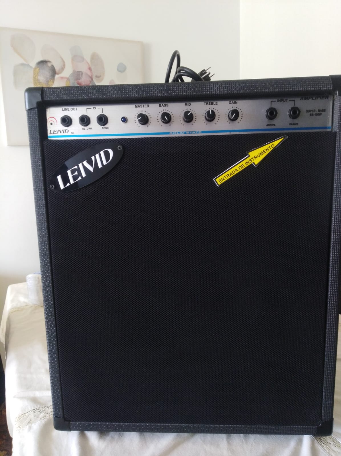 AMPLIFICADOR DE BAJO SUPER BASS SB-100W  LEIVID